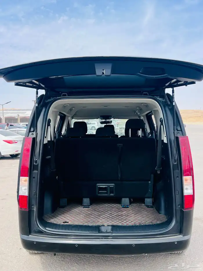 للبيع ستاريا هونداي 2024 ديزل شغال اتماتيك 8