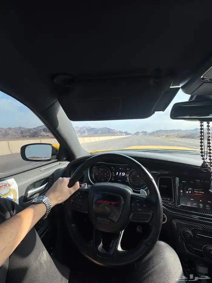 دودج تشارجر 2016 فل كامل اصفر لؤلؤي 9