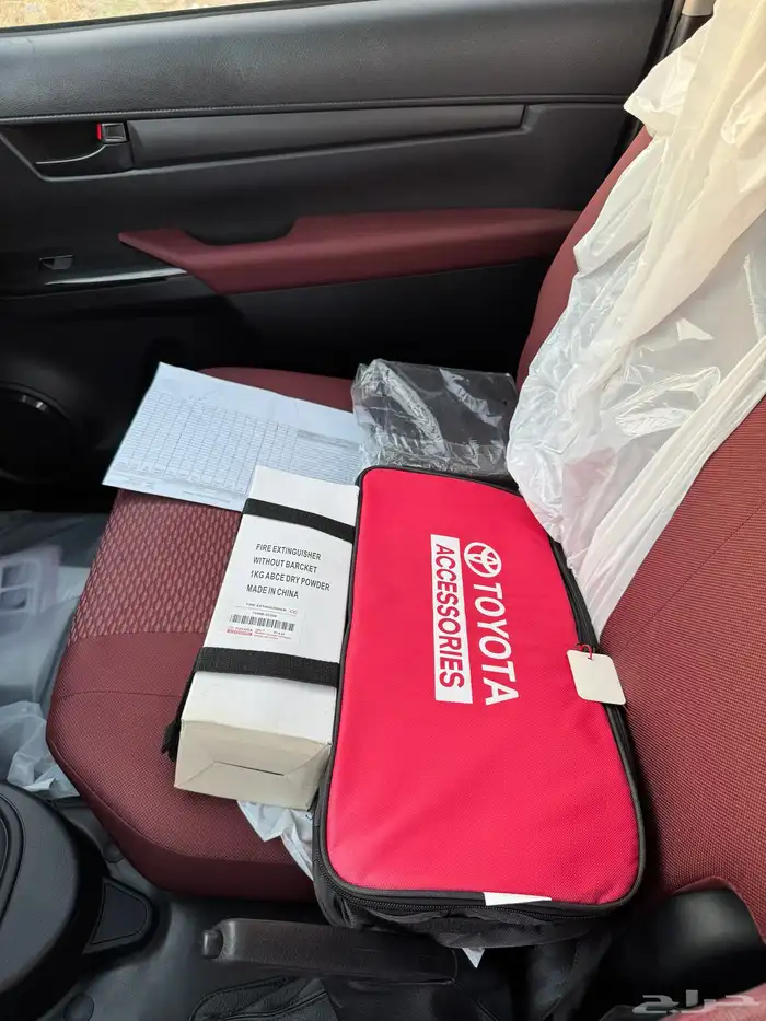 هايلوكس غماره 2023 فل كامل اصفار 51