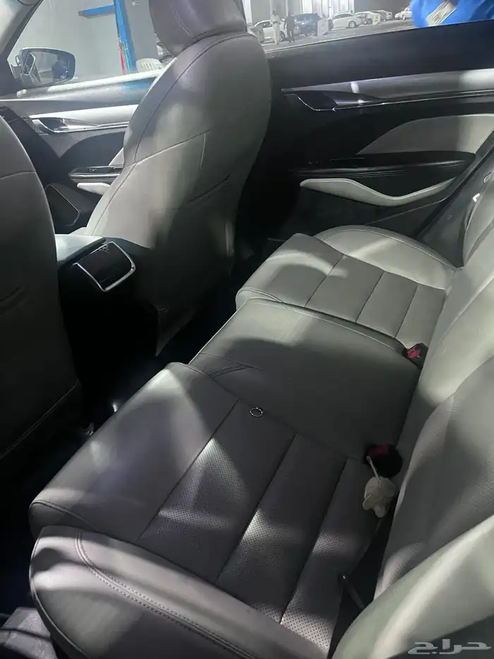 جيلي بينراي 2022 فل كامل 6