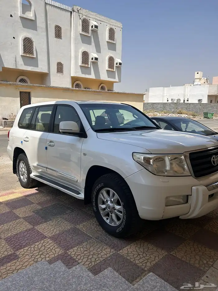 لاندكروزر فل كامل قير عادي 3