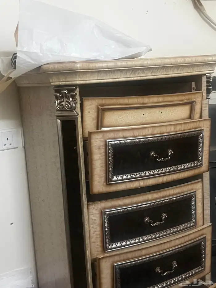 غرفة نوم مستخدم للبيع 3