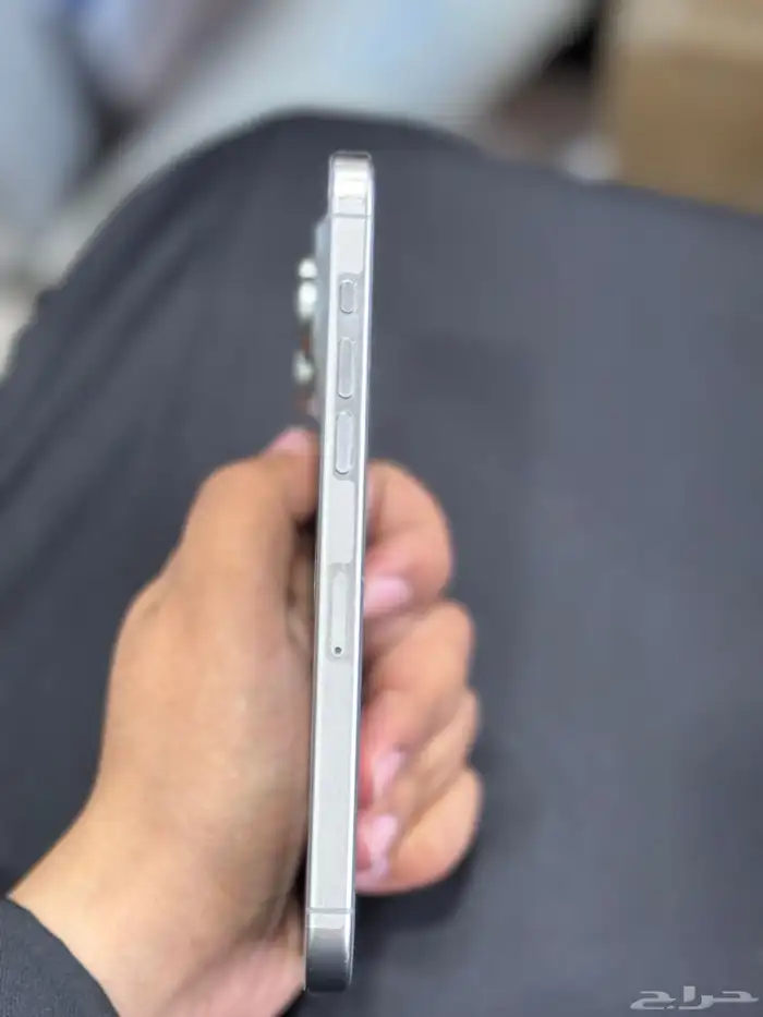 ايفون 15 برو ماكس تيتانيوم 1 تيرا 4