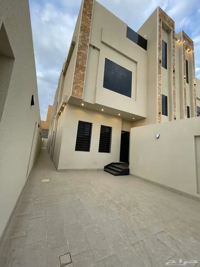 للبيع شقه روف أرضي مع ملحق دوبلكس بالمحاله ابها 2