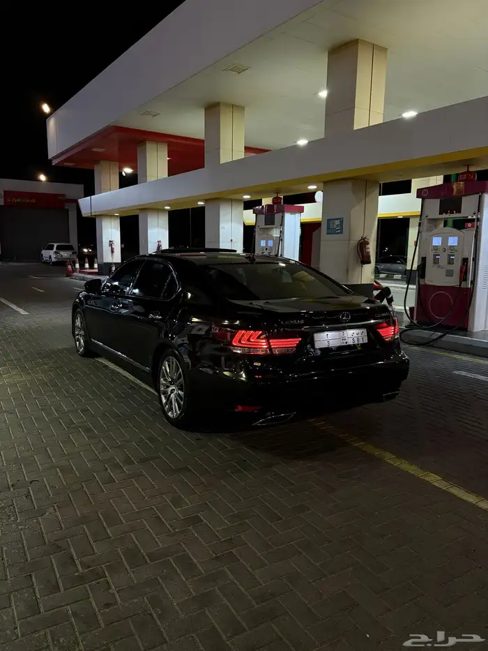 لكزس LS460L اسود 2013 نظيف جدا 17