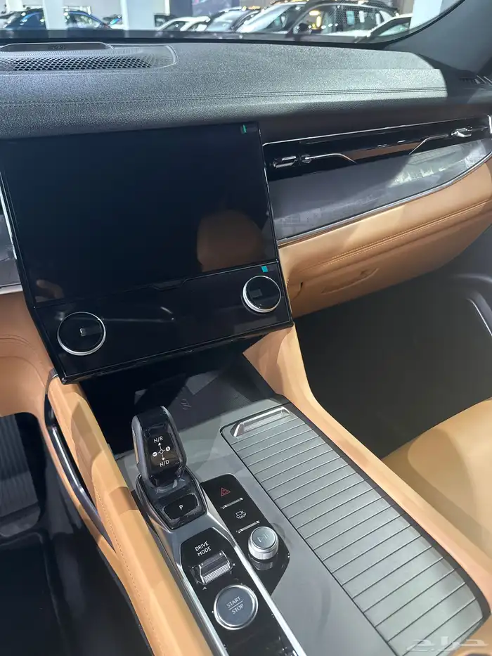 لينك اند كو 09 2024 ثلاث صفوف 7 ركاب لاكجري دفع رباعي مستمر 1