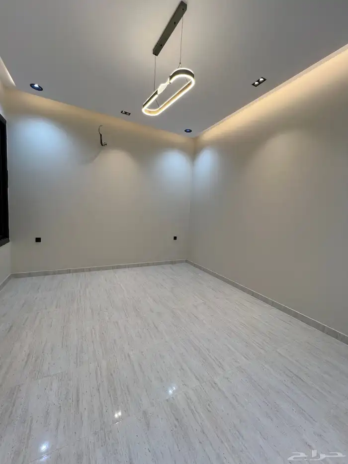 للبيع شقة علويه نظام دور من 6 غرف وسطح خاص بالخميس 500 الف 13