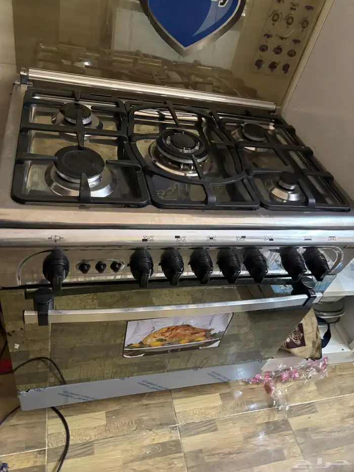 فرن جديد استخدم يومين فقط 0