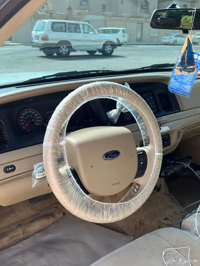 فورد فكتوريا 2011 6