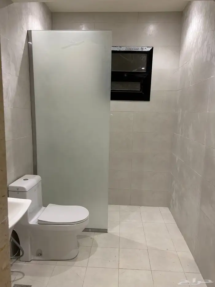 دور  ارضي  (  مؤثث ) في حي الملز 15