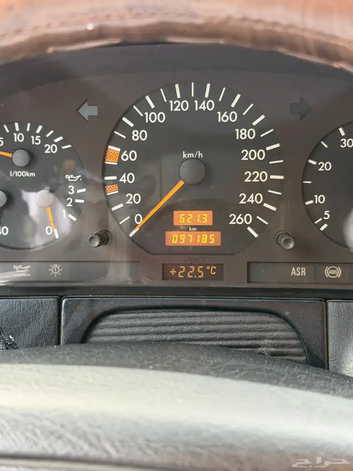 مرسيدس شبح موديل 97 مخزن نضيف جدا ممشى قليل وكاله 12