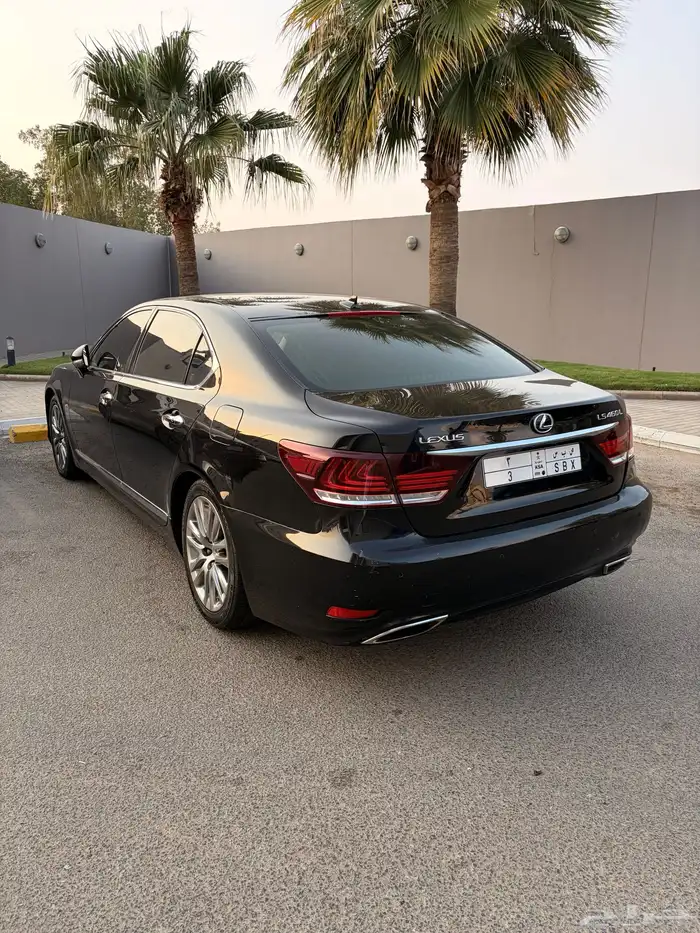 لكزس LS460L اسود 2013 نظيف جدا 4