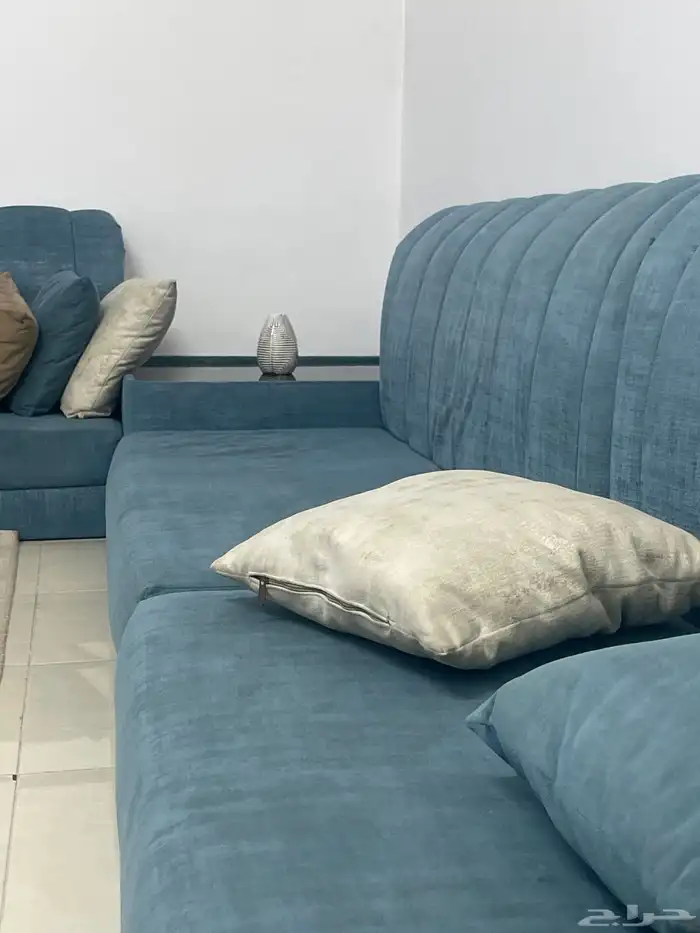 كنب ثلاثه ونصف في اربعه مستخدم نظيف 3