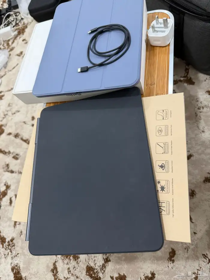 ايباد برو M4 13inch مع كيبورد وقلم 2