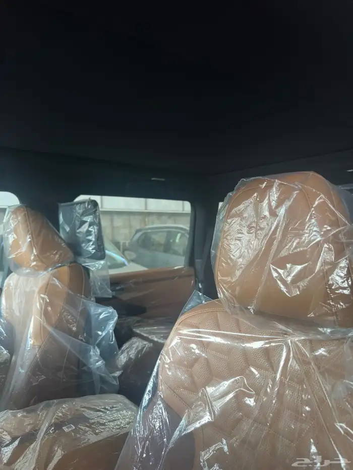 نيسان باترول بلاتينيوم V6 تنفس طبيعي 2026 اسود داخل جملي 11