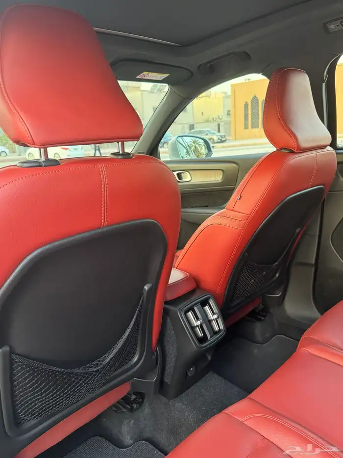 فولفو XC40 T5 Inscription اعلى فئة 12