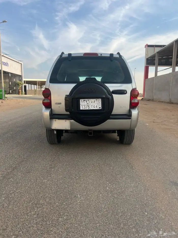 جيب شروكي 2002 3