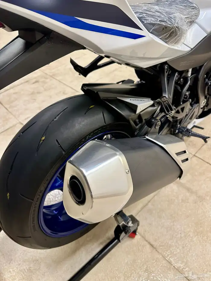 للبيع ريس سزوكي 1000RR باريان 12