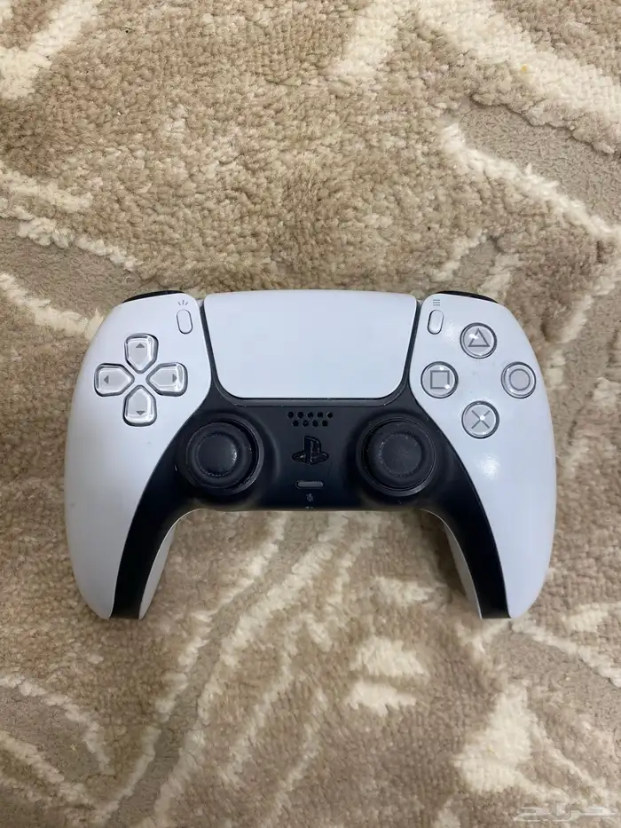 يد سوني 5 الاصليه من الكرتون 0