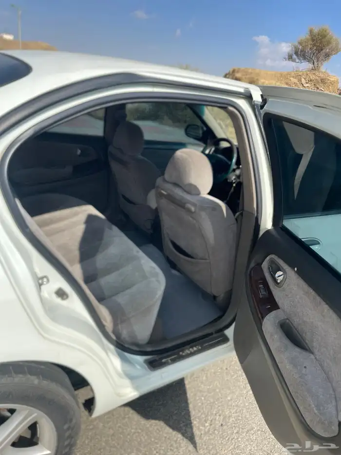 نيسان مكسيما 2002 1