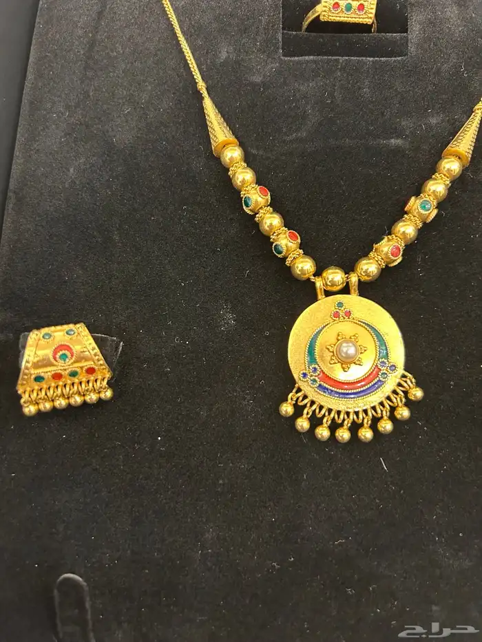 عقد ذهب عيار 21   مستعمل 1