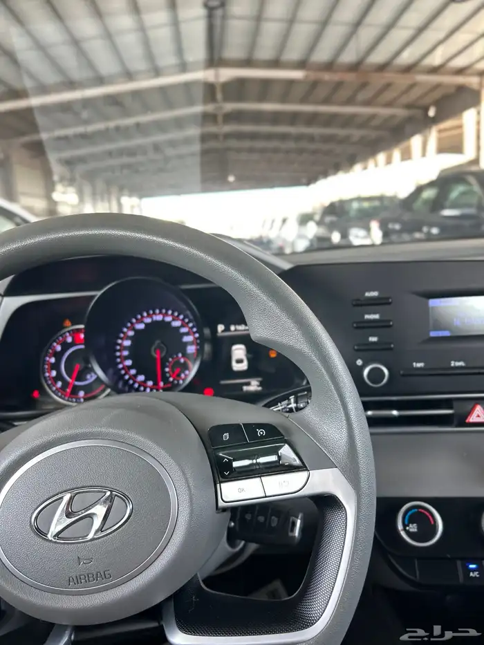 هيونداي  النترا 2022 استاندر   مكينه 2000 سي سي 18