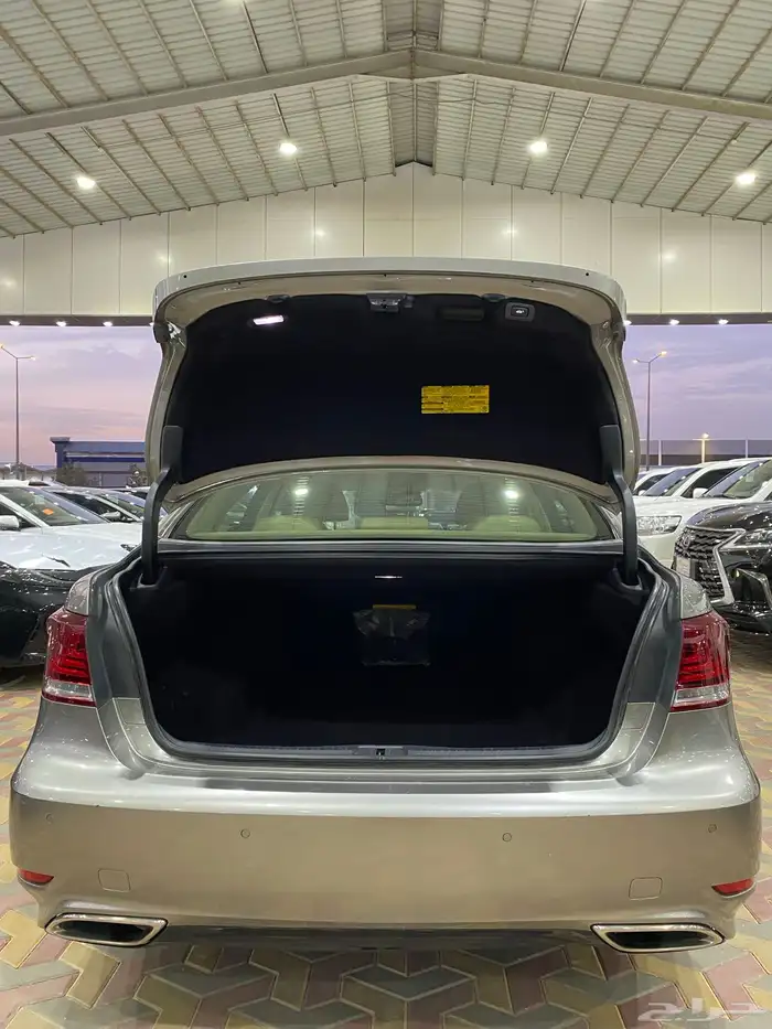 لكزس LS460 المديل 2014 العدد 210 الف 19