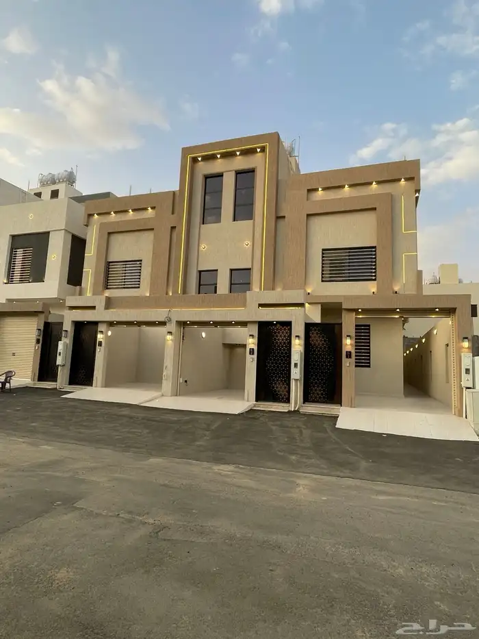 للبيع ارواف ارضيه وارواف علويه تشطيب فندقي ابها المحاله 1