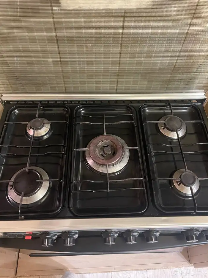 ثلاجه   فرن   تلفزيون 50 بوصه   عدد 3 أسطوانات غاز 6