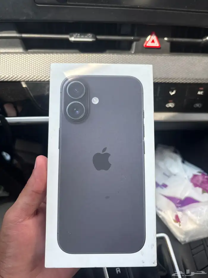 جوال آيفون 16 العادي شبه جديد مستخدم نظيف 0