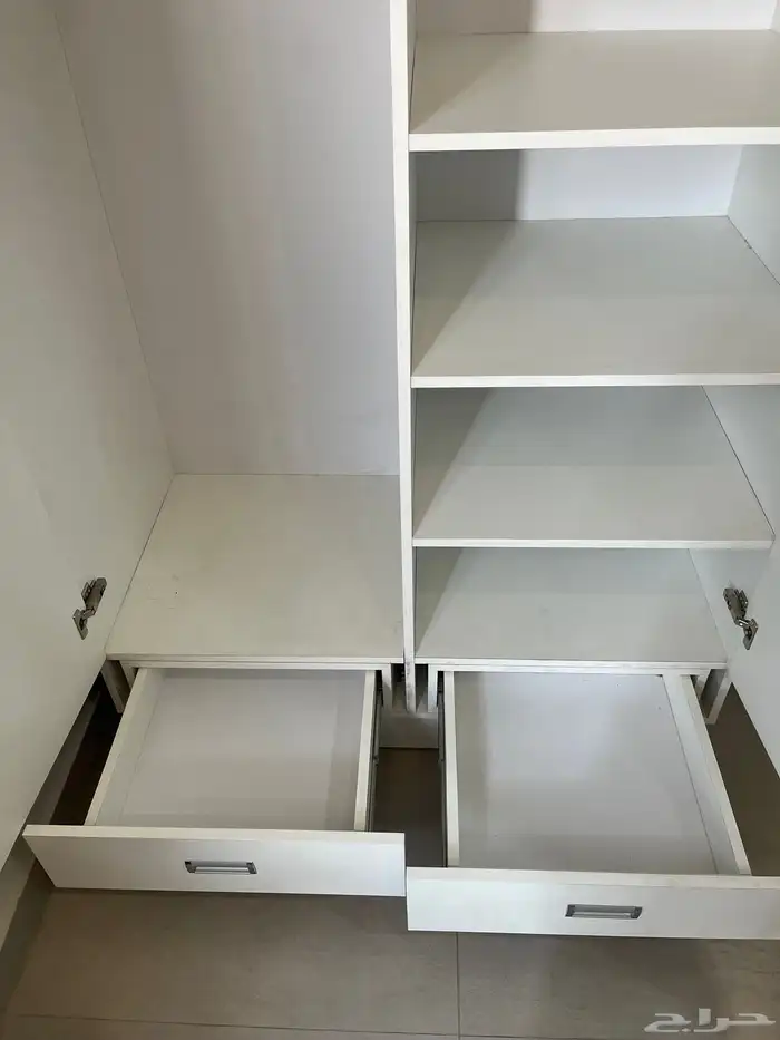 دولاب فخم خشب الماني ابيض لشخصين جديد لا يوجد اضرار 7