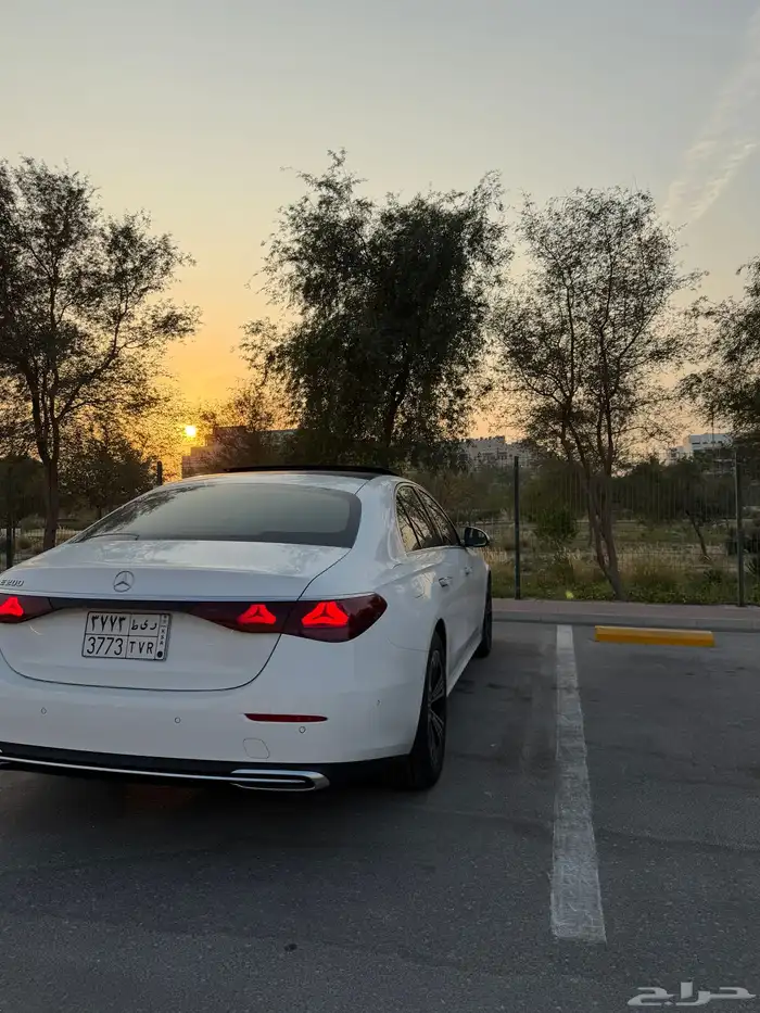 مرسيدس E CLASS 2024 4