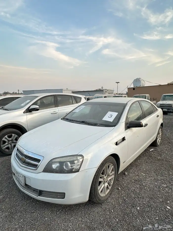 للبيع ددسن موديل 2008 وسيارات مختلفة بمزاد علني 9