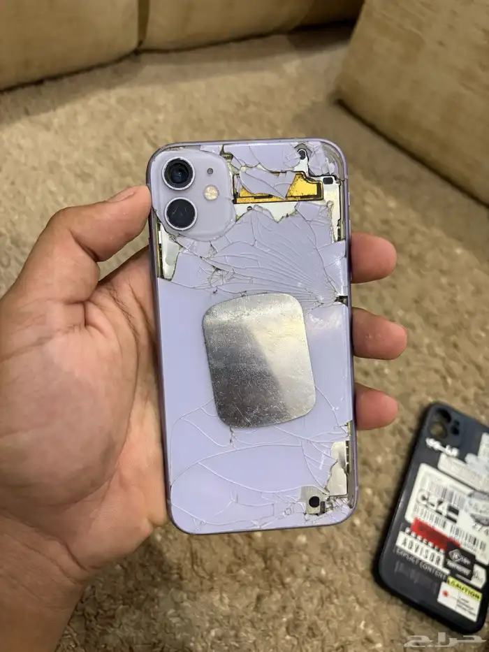 للبيع ايفون 11 0