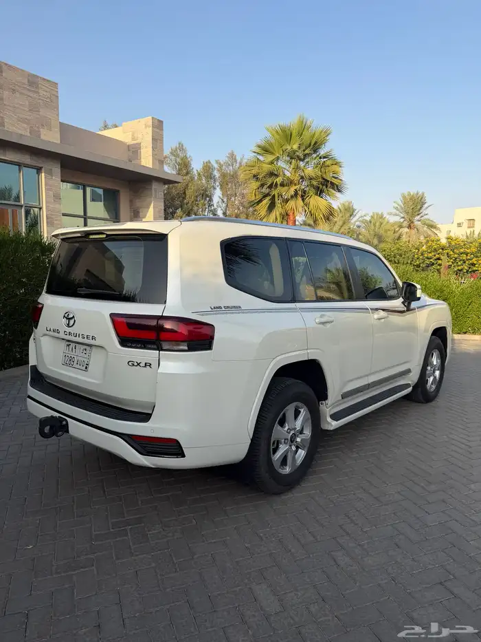 (تم البيع) لاندكروزر جكسار L2 ديزل 2022 0