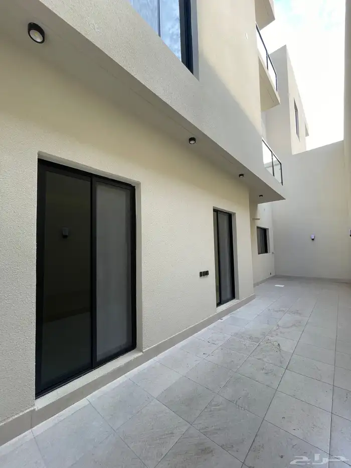 للبيع فيلا دوبلكس تشطيب راقي بحي الضيافه خميس مشيط 14