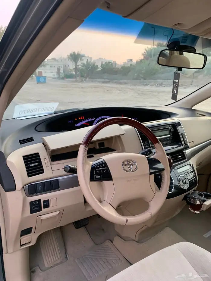 تويوتا بريفيا 2017 12