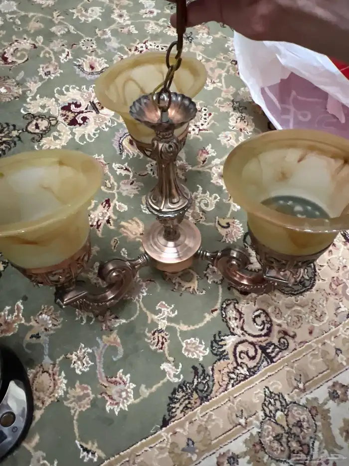 للبيع نجفة اضاءة 0