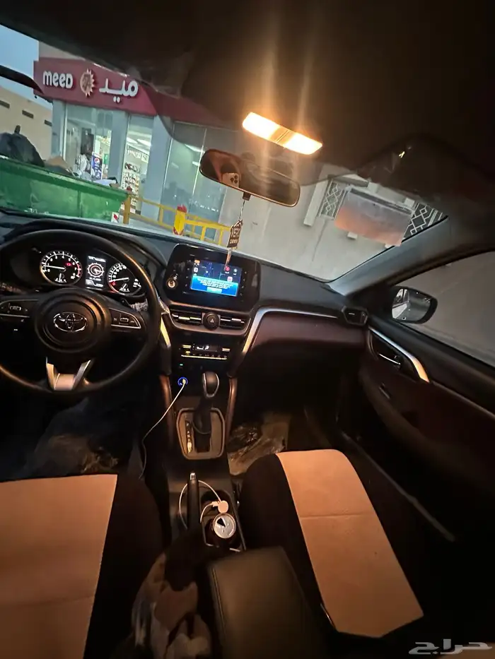 تايوتا اوربان كروزر2025 12