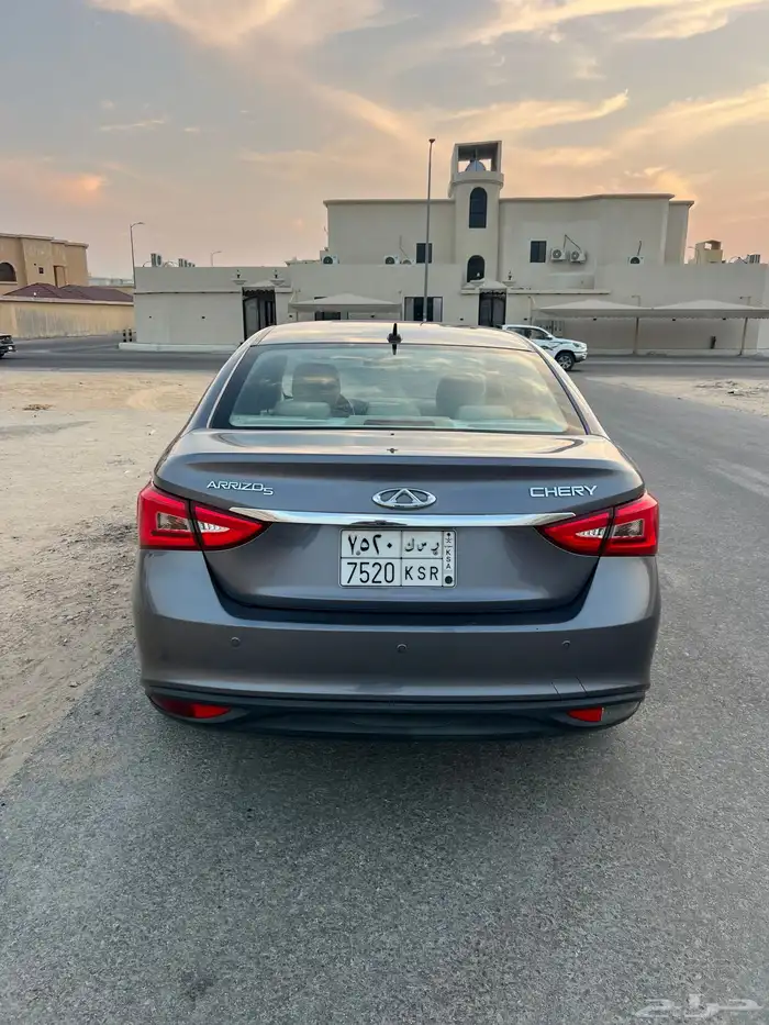 شيري اريزو 5 بودي وكالة 2023 4
