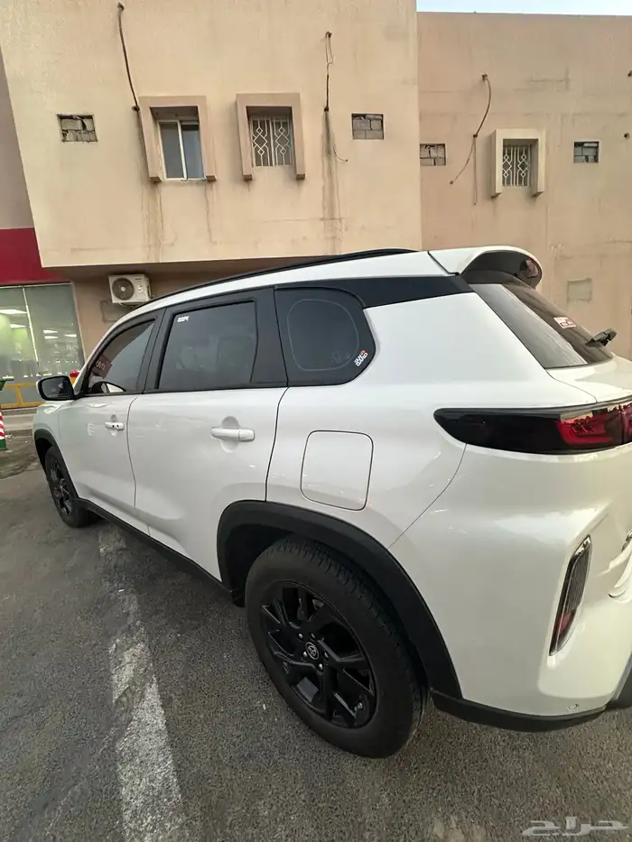 تايوتا اوربان كروزر2025 6