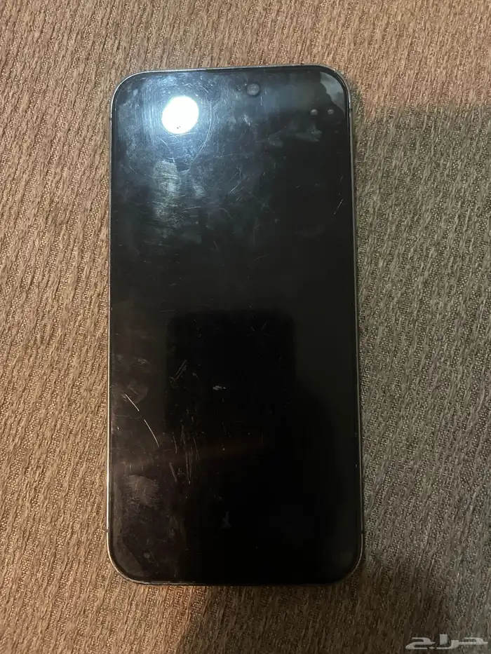 جوال ايفون برو ماكس 14 استخدام شخصي نظيف عليه عازل حراري 1
