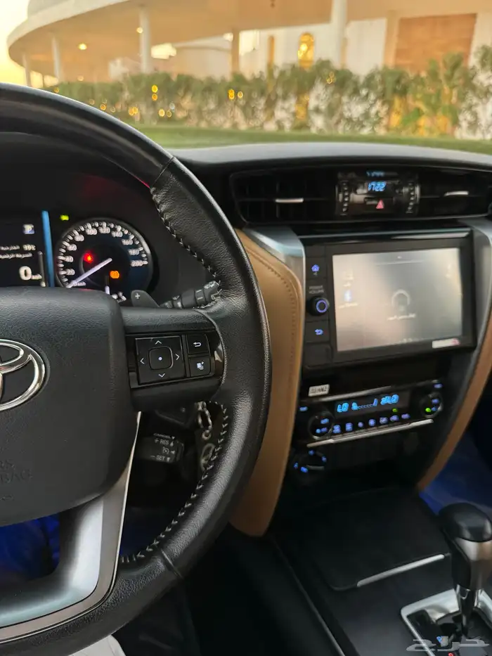 فورشنر 2023 6 سلندر VX سعودي 78