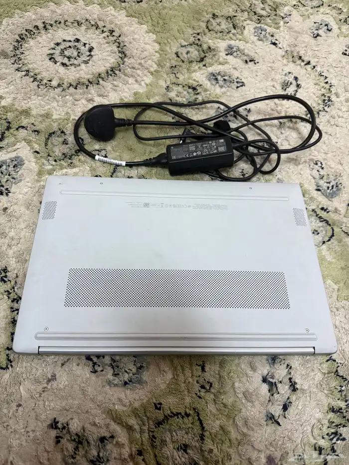 لابتوب hp مستعمل شبه جديد للبيع 2