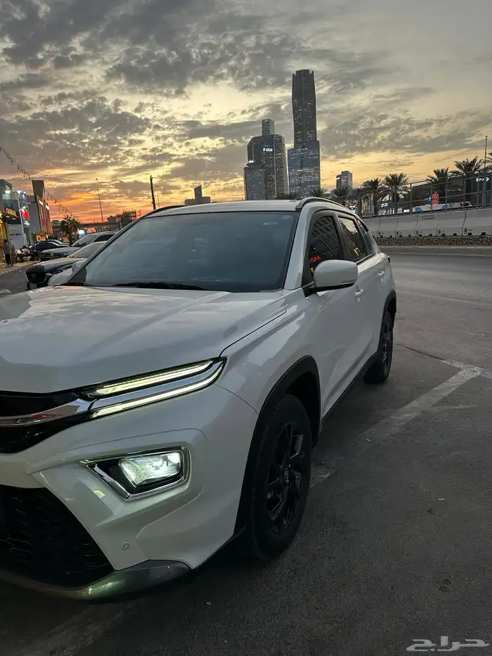 تايوتا اوربان كروزر2025 2