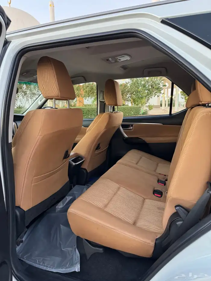 فورشنر 2023 6 سلندر VX سعودي 58