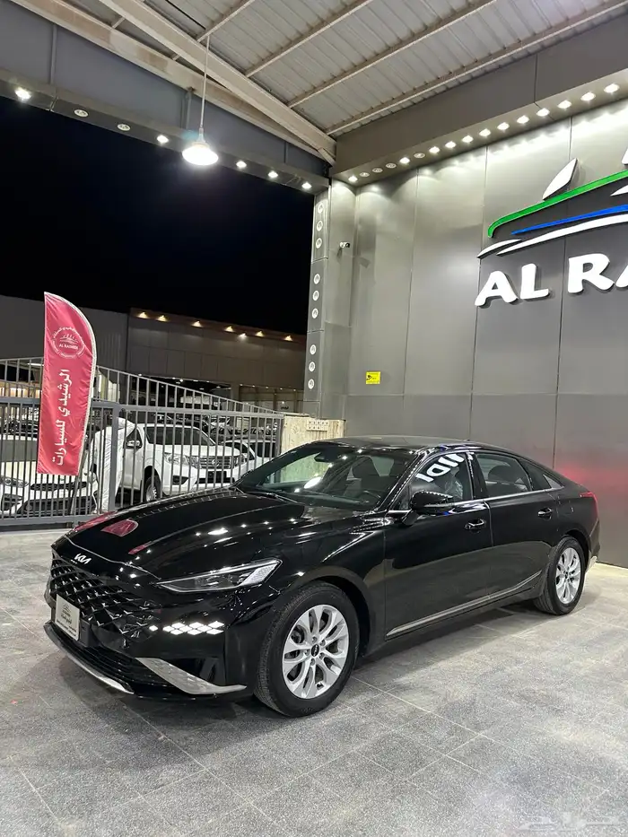 كيا K8 نص فل 2022 اسود لدى معرض(عبيد الرشيدي) 13