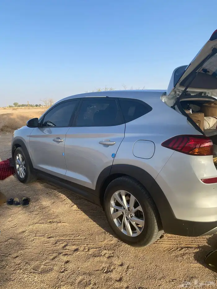 جيب توسان موديل 2019 ديزل المكينه والقير ع الشرط بدون دبل 2