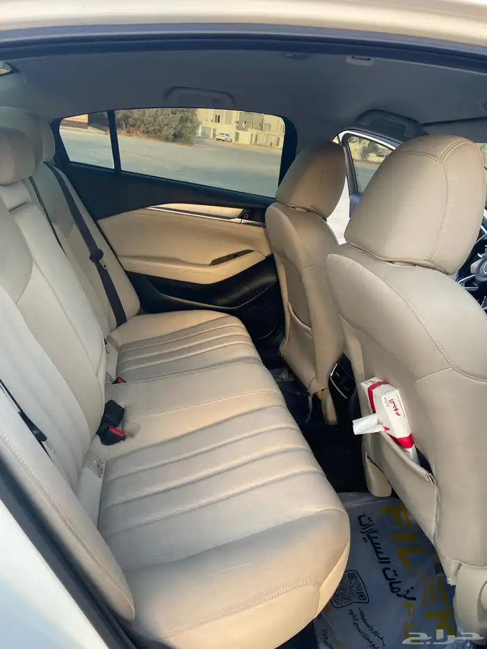 مازدا 2020 ابيض 4