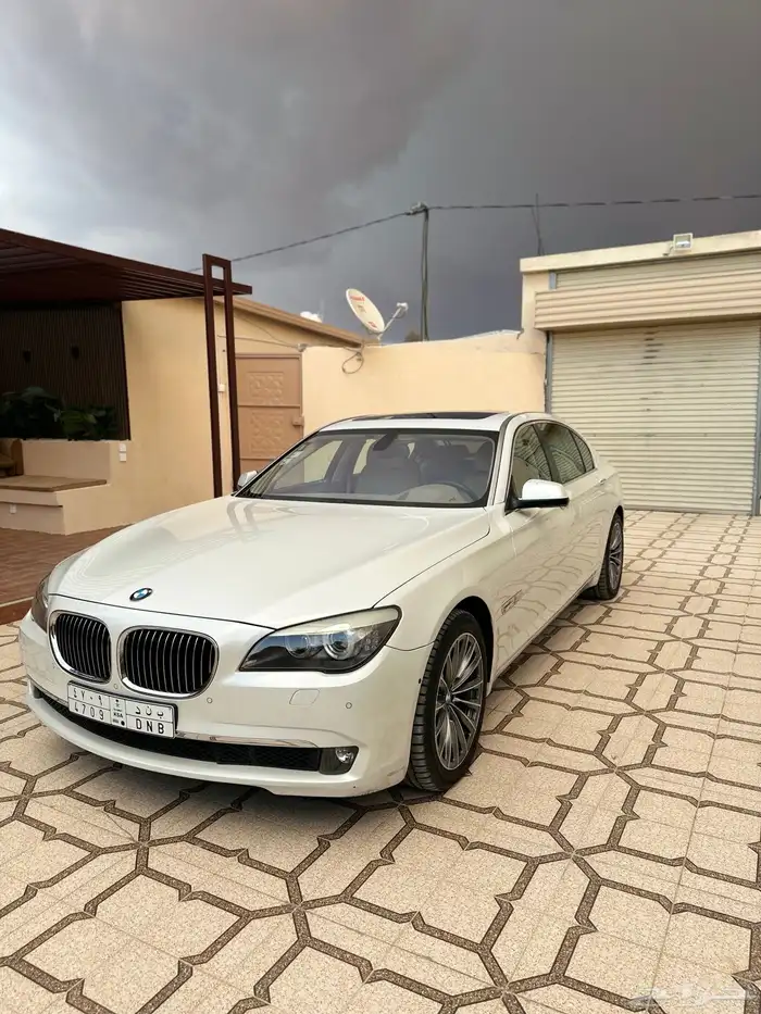 بي ام دبليو الفئة السابعة 2012 2